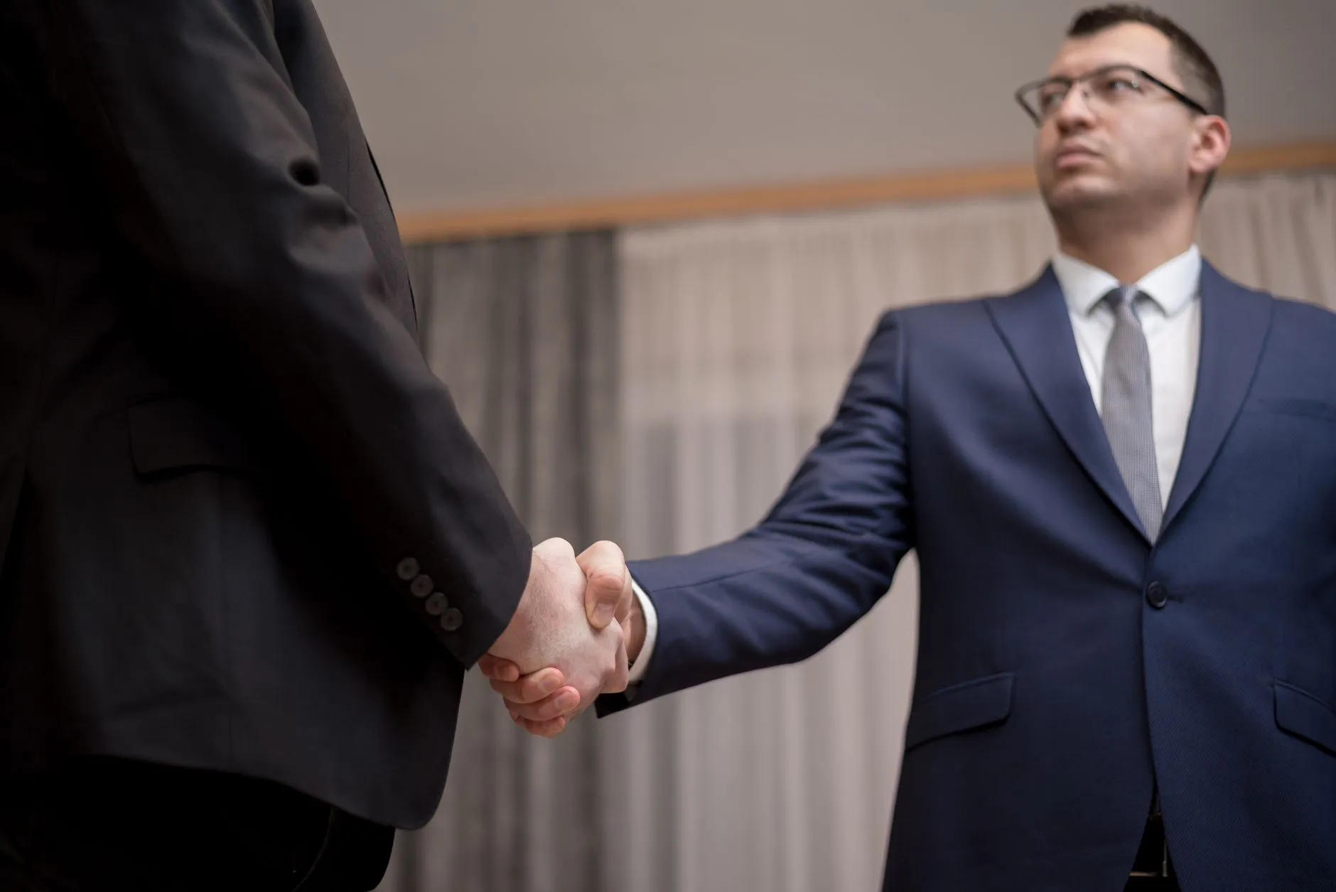 广西企业如何选择劳务派遣公司？人力资源服务商筛选要点解析正文配图 2